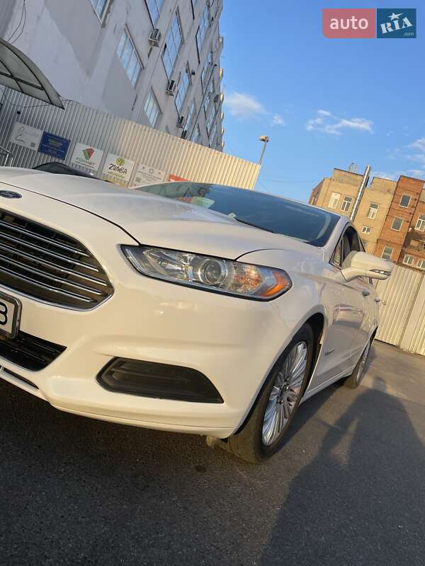 Седан Ford Fusion 2014 в Харькове