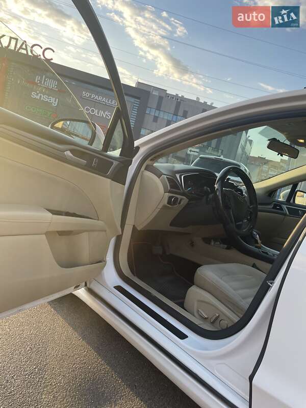 Седан Ford Fusion 2014 в Харькове