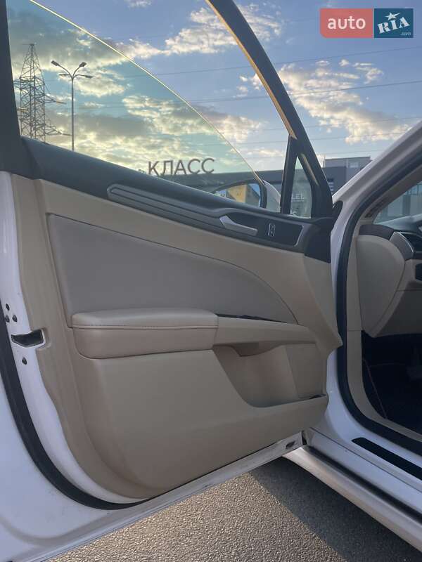 Седан Ford Fusion 2014 в Харькове