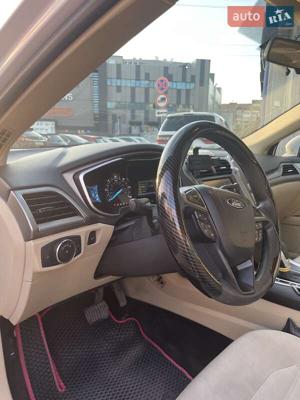 Седан Ford Fusion 2014 в Харькове