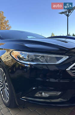 Седан Ford Fusion 2018 в 