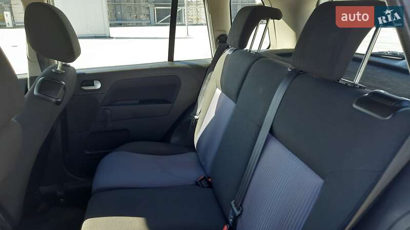 Хэтчбек Ford Fusion 2010 в Киеве