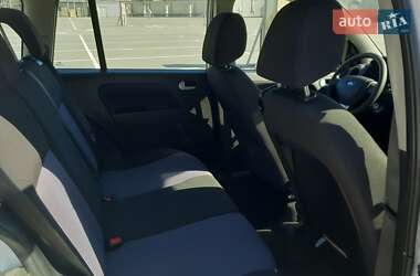 Хетчбек Ford Fusion 2010 в 