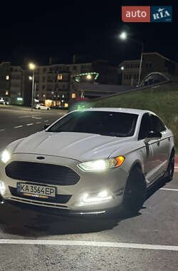 Седан Ford Fusion 2015 в Києві