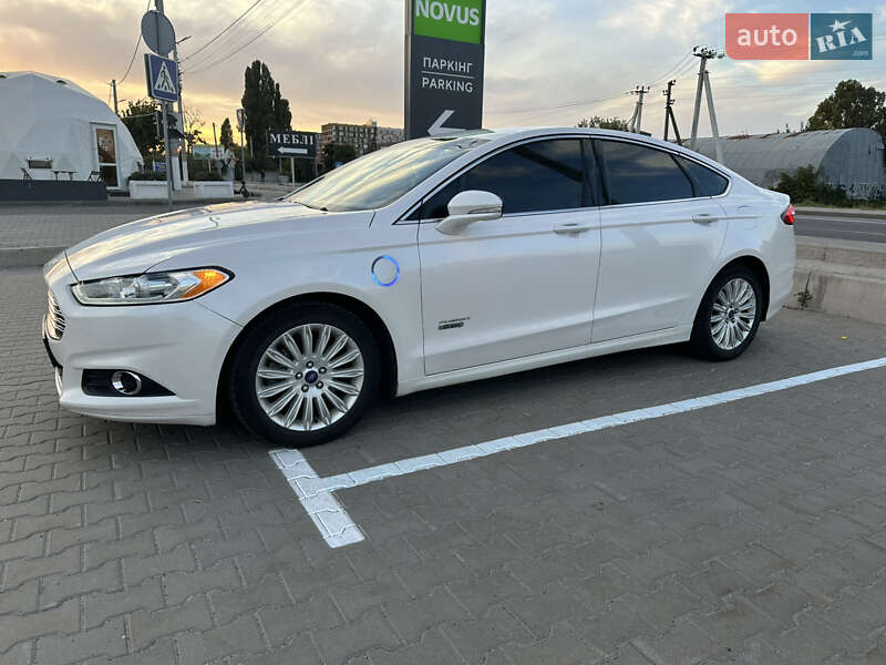 Седан Ford Fusion 2016 в Киеве