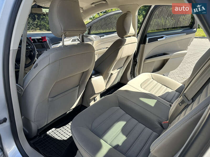 Седан Ford Fusion 2017 в Хмельницькому