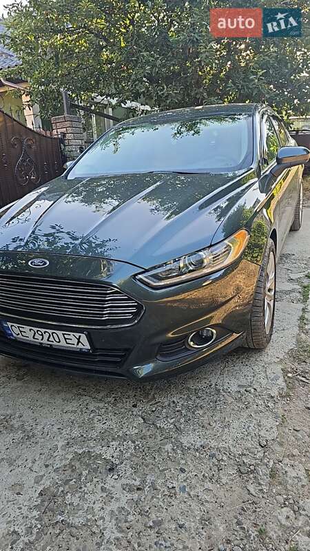Седан Ford Fusion 2014 в Чернівцях