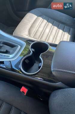 Седан Ford Fusion 2014 в 