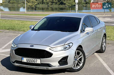 Ford Fusion 2019