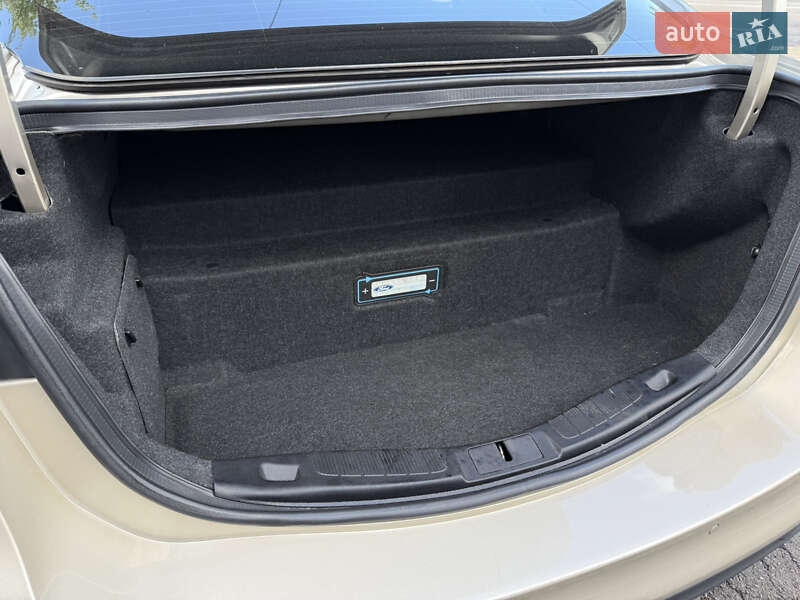 Седан Ford Fusion 2017 в Киеве фото 8 Седан Ford Fusion 2017 в Киеве