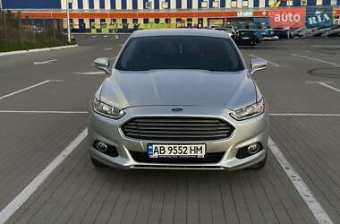 Седан Ford Fusion 2016 в 