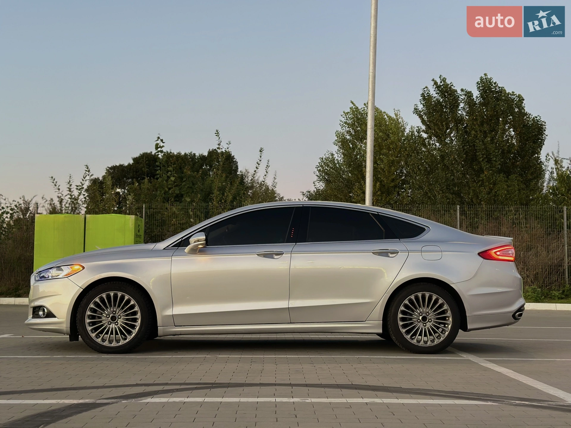 2016 Ford Fusion - мініатюра 10