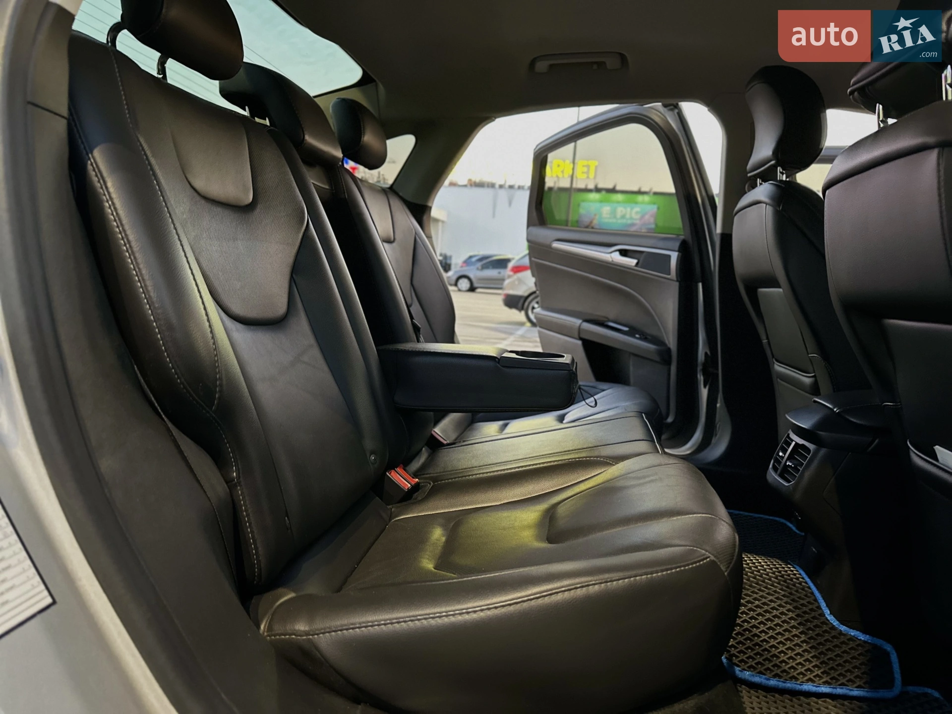 2016 Ford Fusion - мініатюра 19