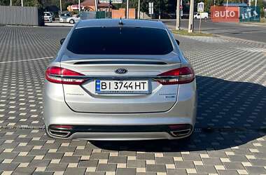 Седан Ford Fusion 2018 в 