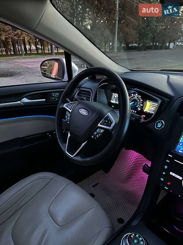 Седан Ford Fusion 2018 в Полтаве