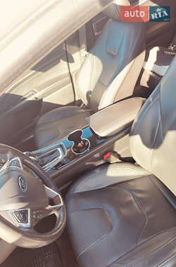 Седан Ford Fusion 2014 в 