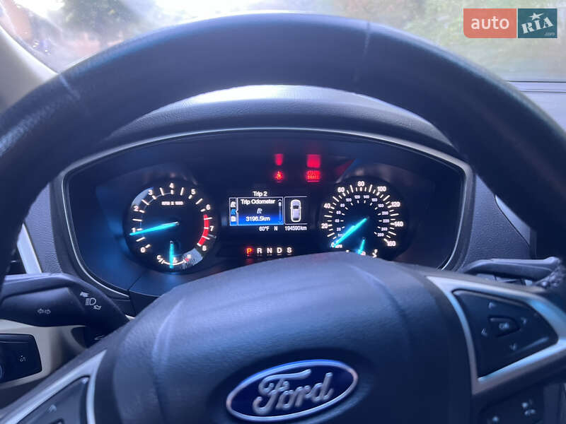 Седан Ford Fusion 2013 в Одесі