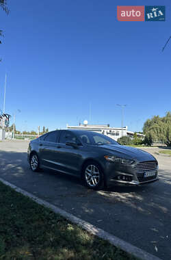 Седан Ford Fusion 2014 в 