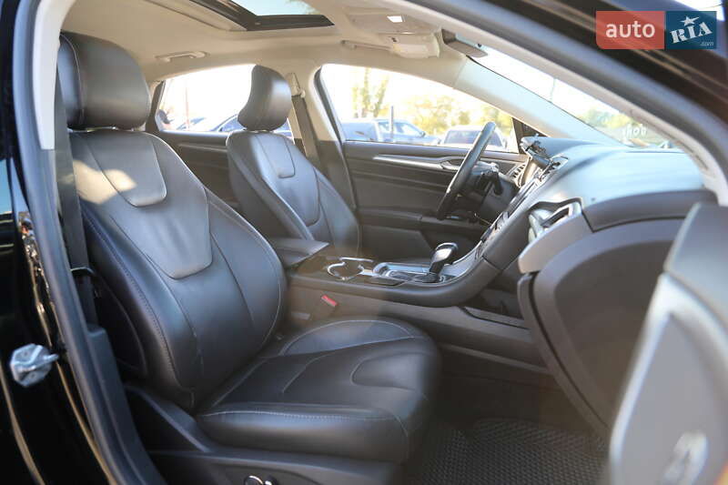 Седан Ford Fusion 2016 в Харкові