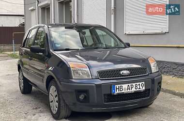 Хэтчбек Ford Fusion 2008 в 