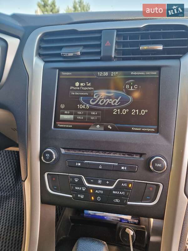 Седан Ford Fusion 2015 в Тернополі