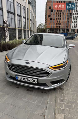 Седан Ford Fusion 2018 в 