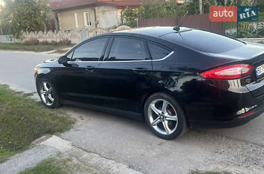 Седан Ford Fusion 2013 в 