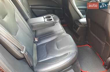 Седан Ford Fusion 2013 в 