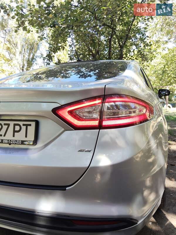 Седан Ford Fusion 2016 в Кривом Роге