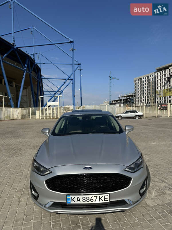 Седан Ford Fusion 2018 в Харькове