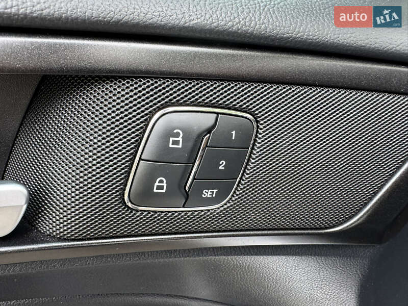 Седан Ford Fusion 2019 в Києві