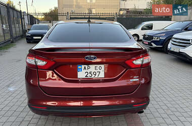 Седан Ford Fusion 2013 в 
