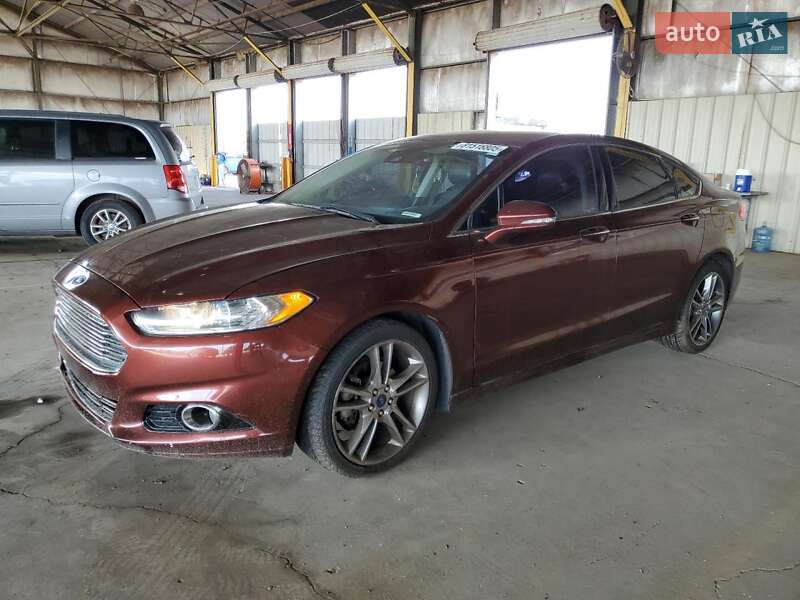 Седан Ford Fusion 2016 в 