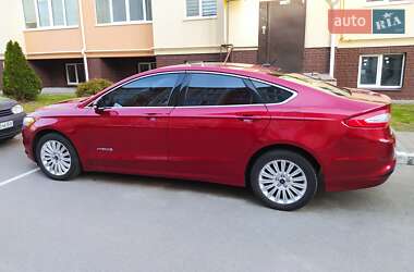 Седан Ford Fusion 2014 в 