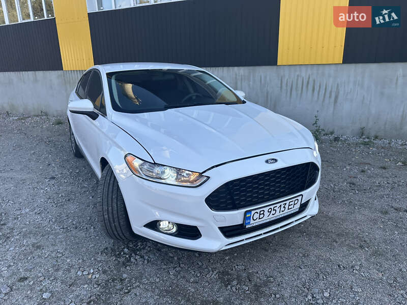 Седан Ford Fusion 2015 в Ніжині