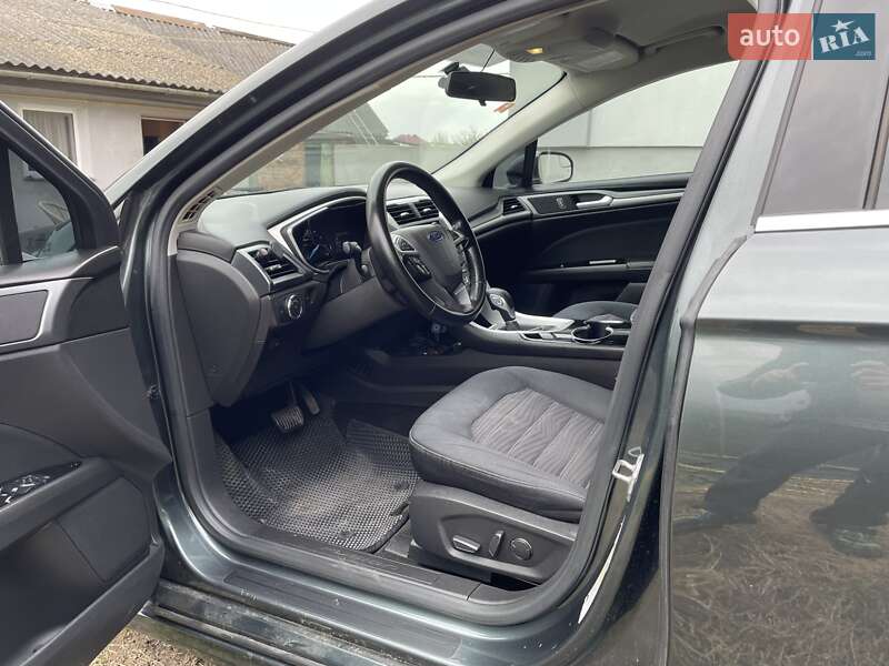 Седан Ford Fusion 2015 в Луцке фото 3 Седан Ford Fusion 2015 в Луцке