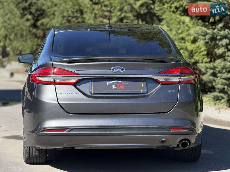 Седан Ford Fusion 2018 в Тернополі