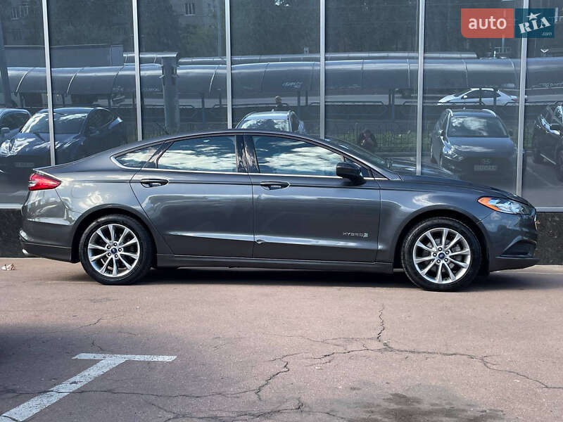 Седан Ford Fusion 2017 в Києві