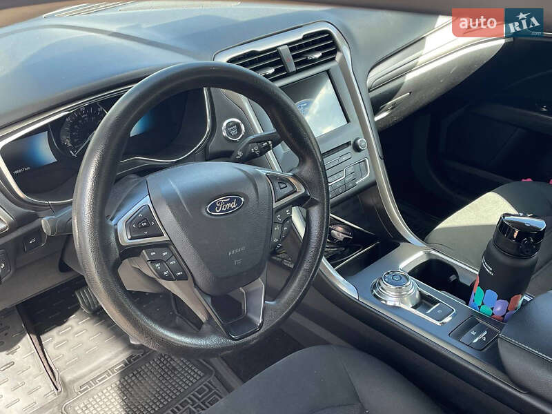 Седан Ford Fusion 2017 в Києві