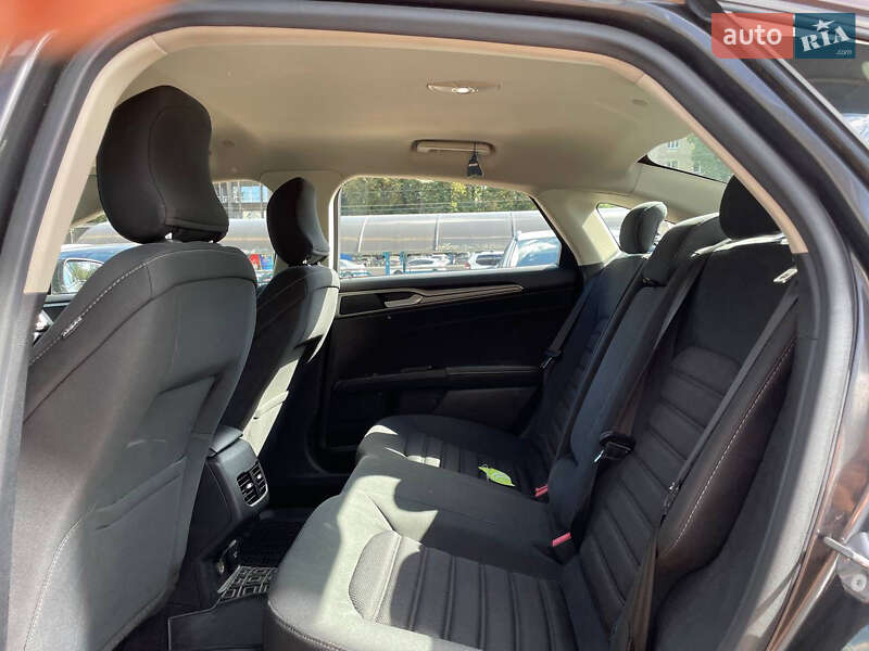 Седан Ford Fusion 2017 в Києві