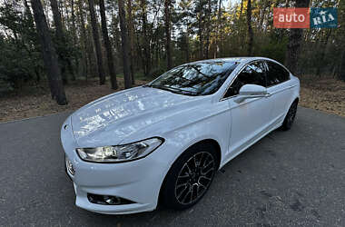 Седан Ford Fusion 2014 в 