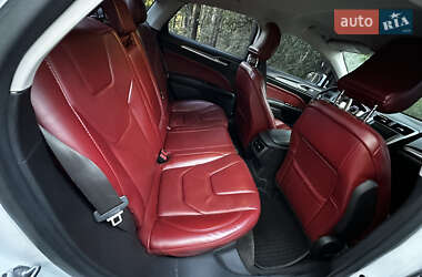 Седан Ford Fusion 2014 в 