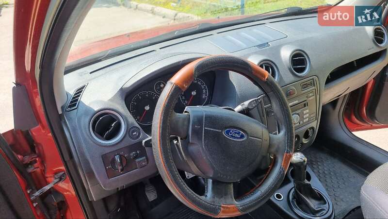 Хэтчбек Ford Fusion 2007 в Киеве