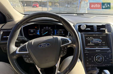 Седан Ford Fusion 2015 в Александрие