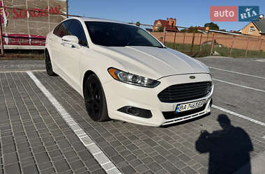 Седан Ford Fusion 2015 в Александрие