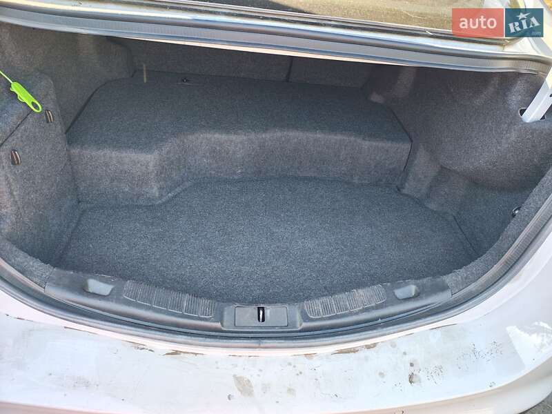 Седан Ford Fusion 2017 в Києві фото 19 Седан Ford Fusion 2017 в Києві