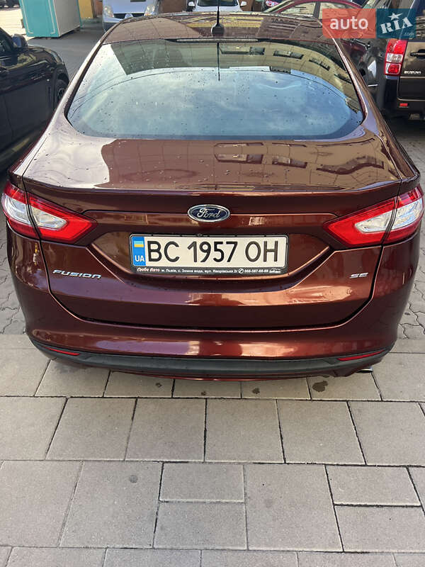 Седан Ford Fusion 2015 в Львове