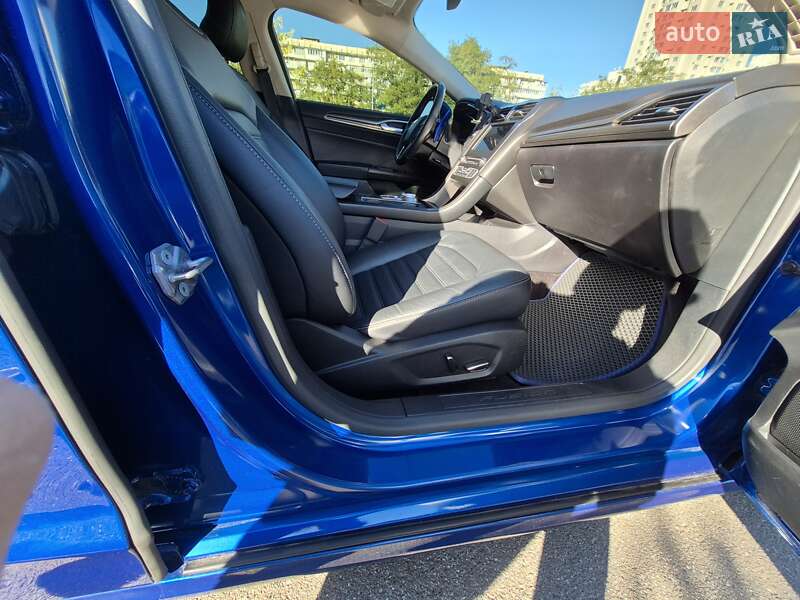 Седан Ford Fusion 2017 в Киеве
