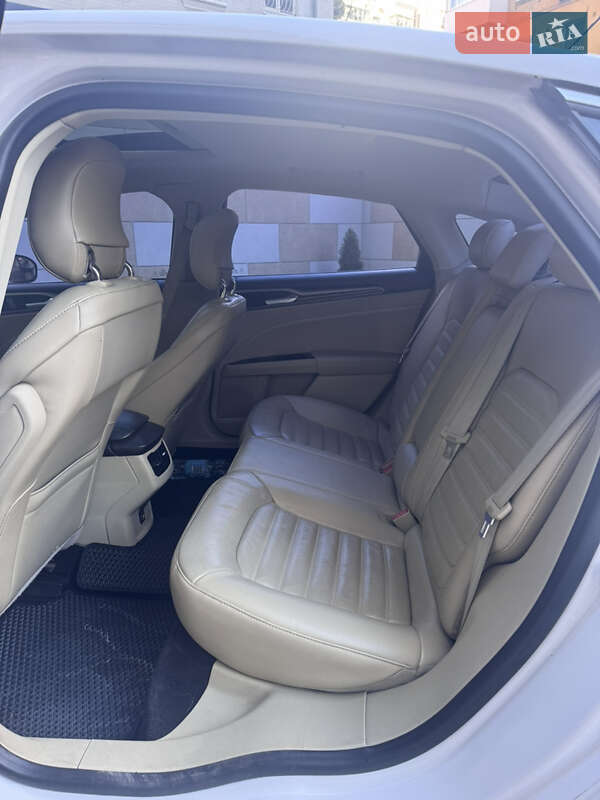 Седан Ford Fusion 2014 в Киеве