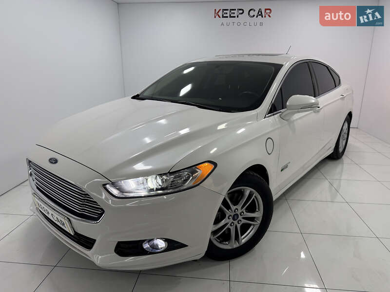 Седан Ford Fusion 2015 в Одесі